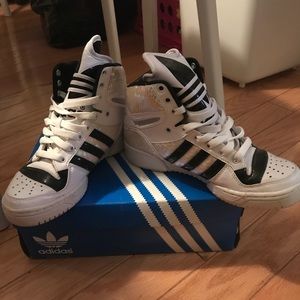 Jeremy Scott x Adidas Sneaker